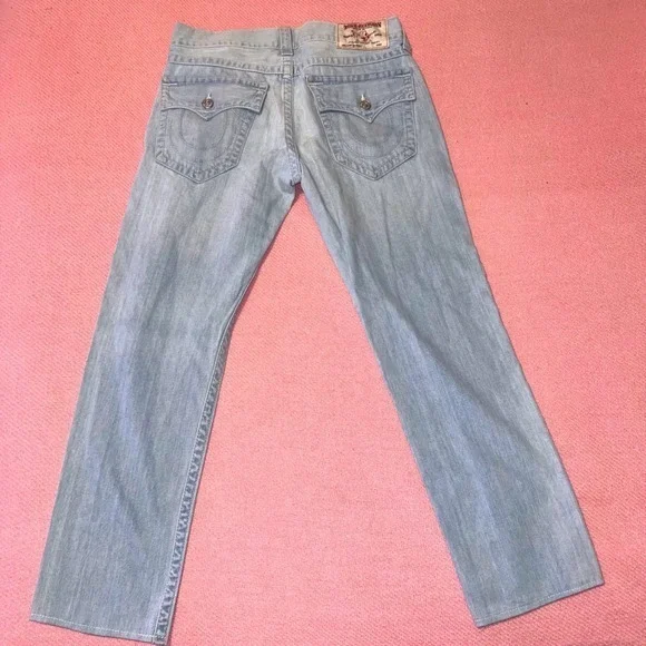 True Religion Relaxed Straight Light Wash Jeans size 33 - Picture 2 of 8